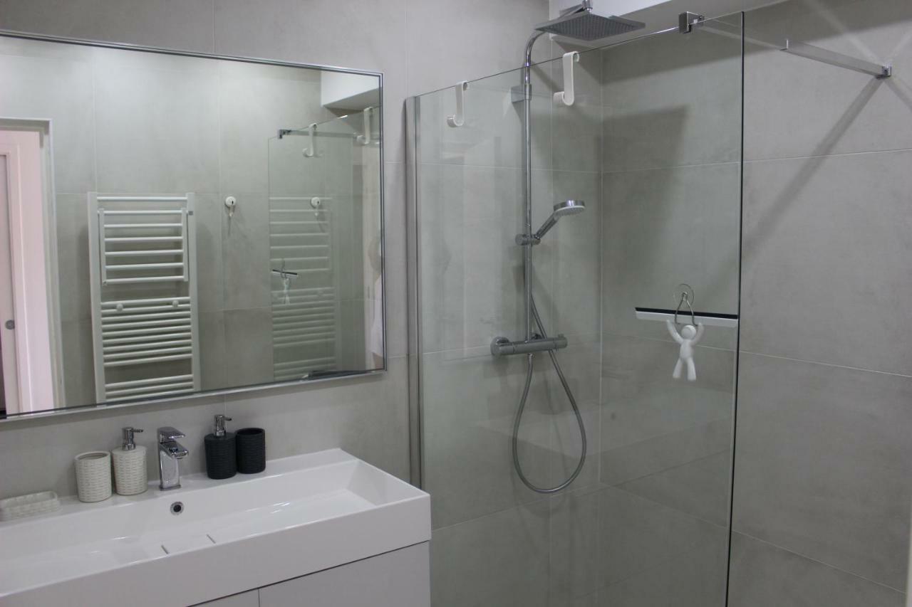 Appartement 2 Chambres Vue Mer Panoramique, Proche Croisette Cannes فالوريس المظهر الخارجي الصورة